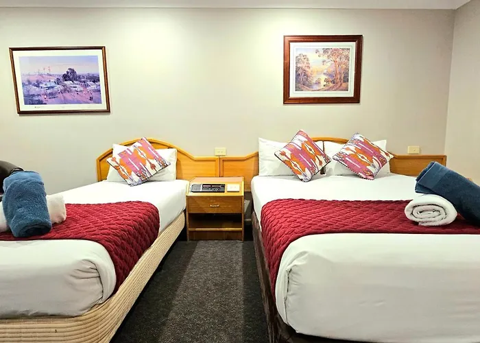 Hilltops Retreat Motor Inn