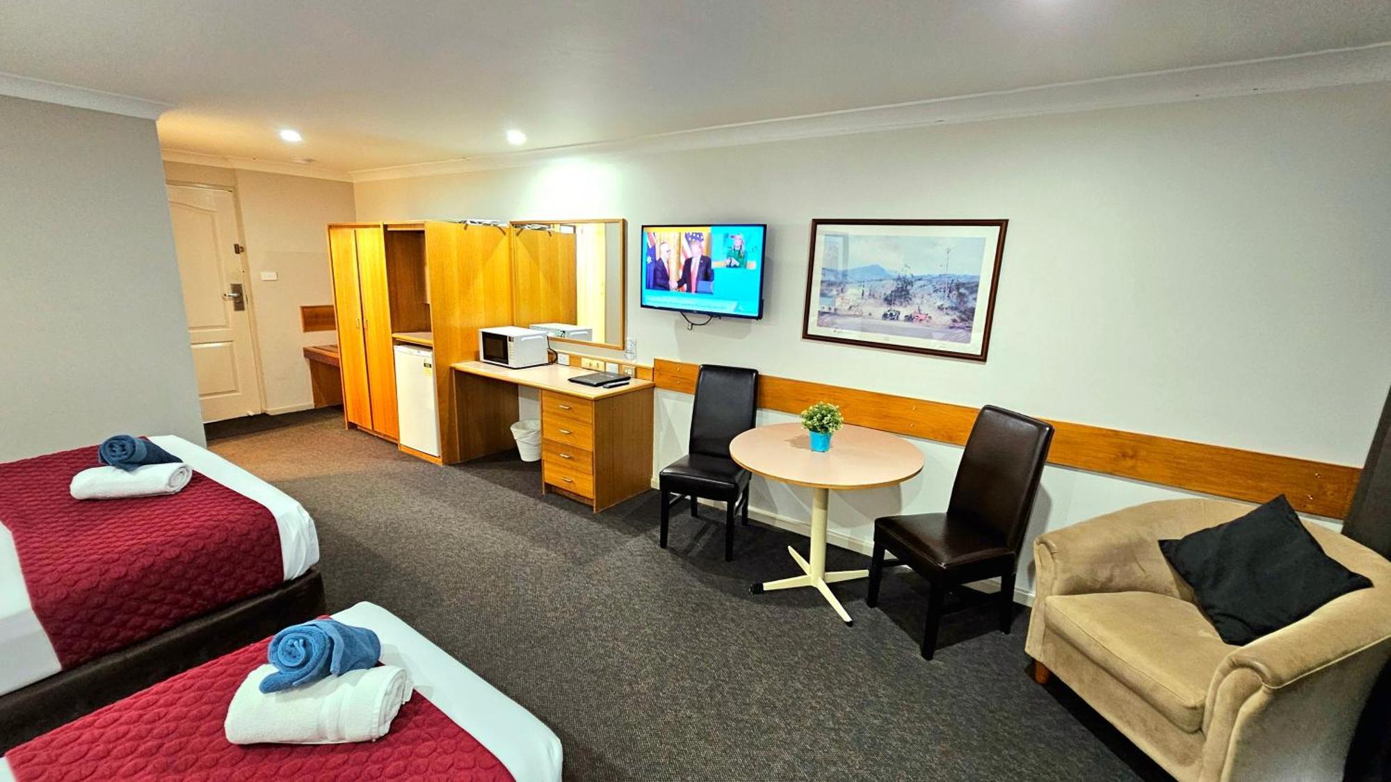 Hilltops Retreat Motor Motel 3*